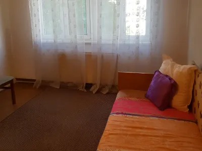 vanzare-cumparare apartament Sector 6, București dormitor luminos